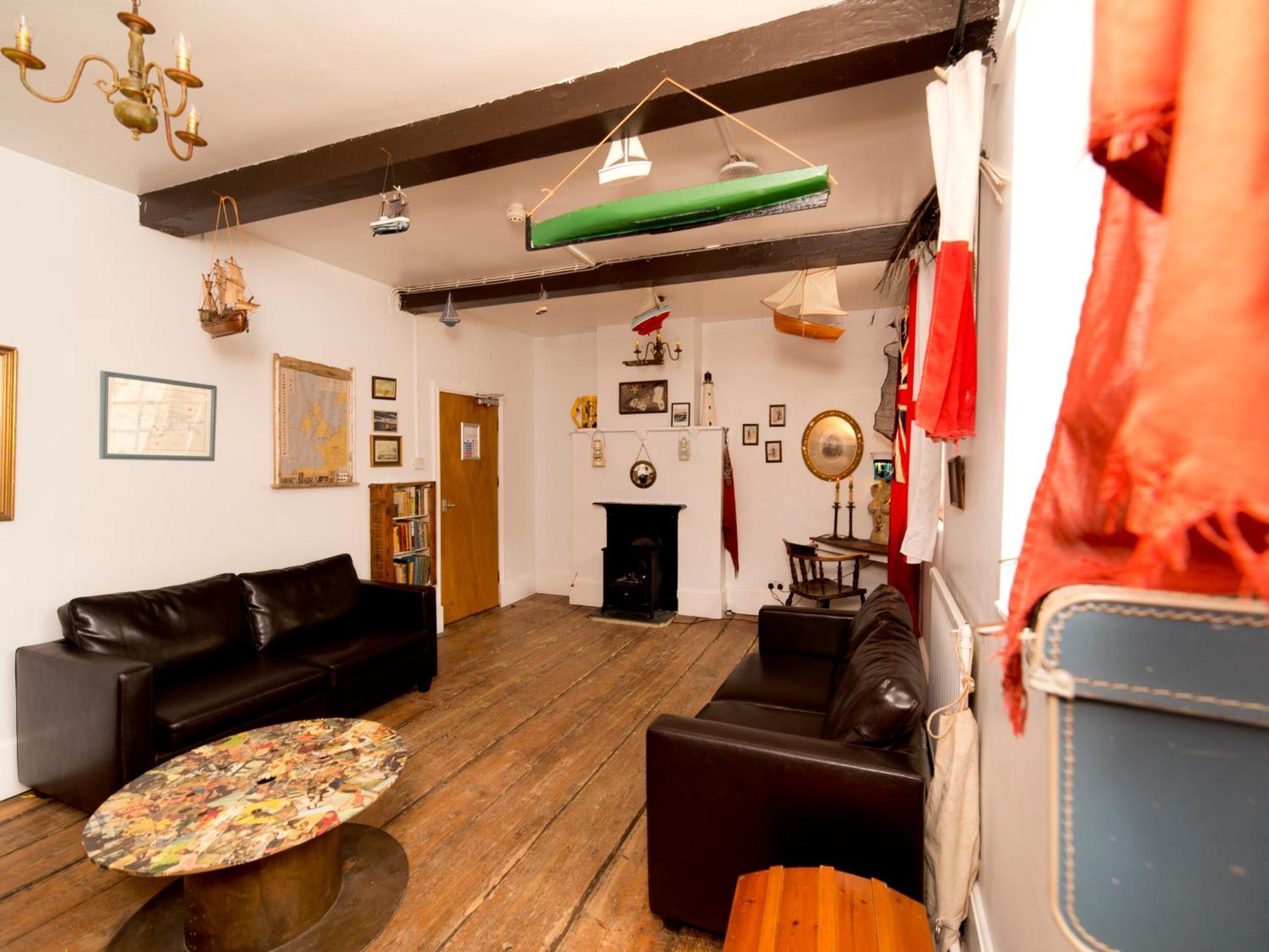 Yha Boggle Hole Hostel Fylingthorpe Exterior photo